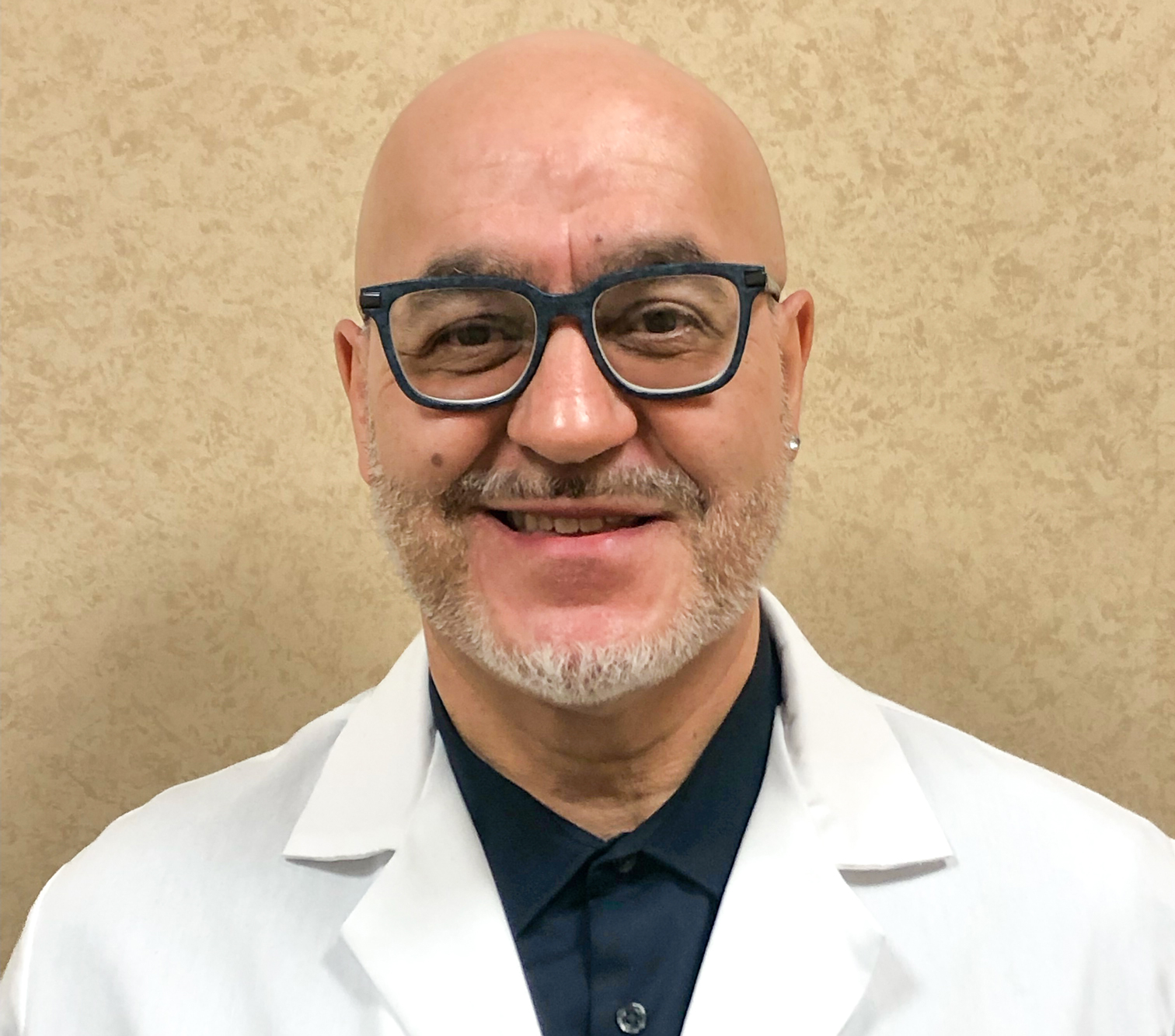 Dr. Richard Torres